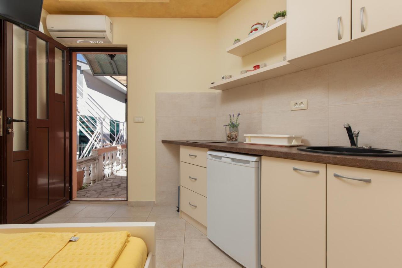 Studios Dragana Rafailovici Exterior photo